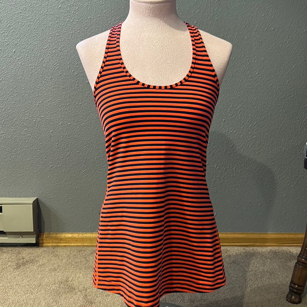 Lululemon Razorback Tank top Size 6